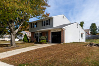 2816 W Oakland Dr