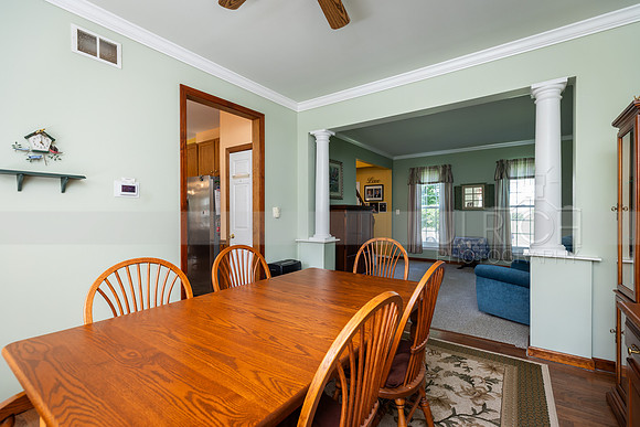 737A9723