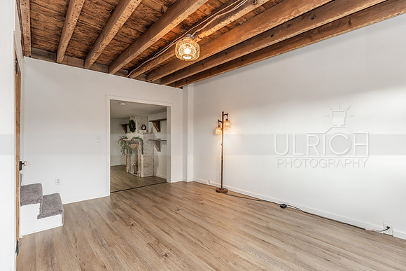 JUR51581