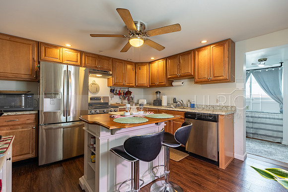 JUR56532-HDR